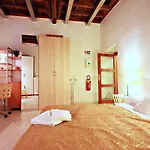 Ota Trevi Foutain Suite