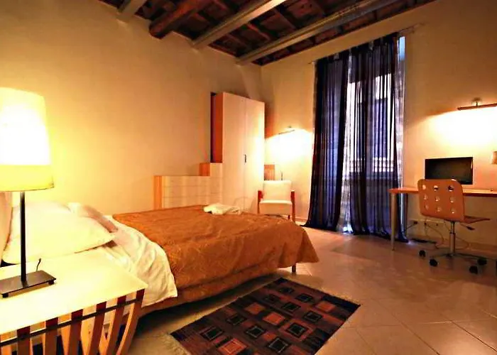 Ota Trevi Foutain Suite